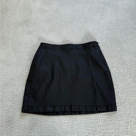 Indigo rising black pleather skirt large mini size medium career office easter - Picture 9 of 9